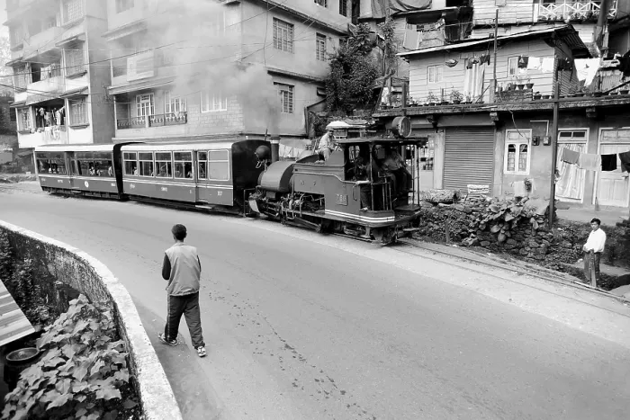 Framed Print : Toy train of Darjeeling Himalayan railway West Bengal India Asia 2011 Framed Print : Toy train of Darjeeling Himalayan railway West Bengal India Asia 2011