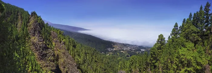 Framed Print : Trade wind clouds in the Orotava Valley and above the town of Orotava