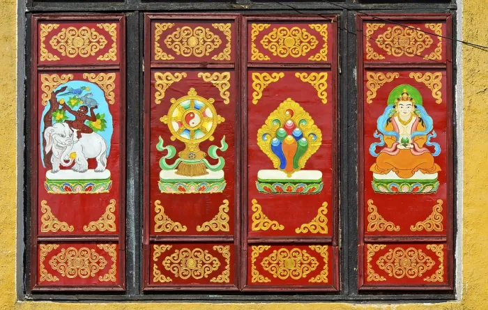 Framed Print : Traditional Buddhist motifs on wall