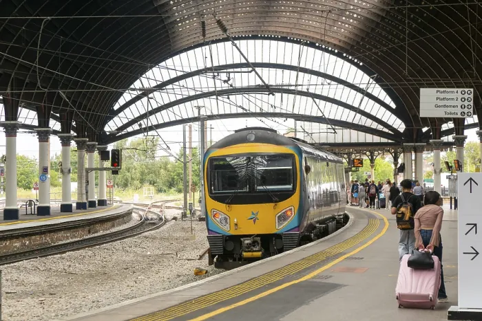 Framed Print : TransPennine Express Class 185 train at railway station Framed Print : TransPennine Express Class 185 train at railway station