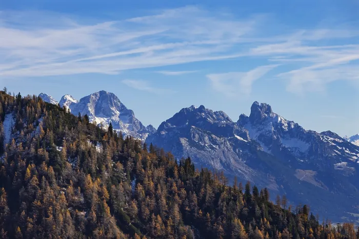 Framed Print : Trattberg Alm with view of the Dachstein massif with Bischofsmutze