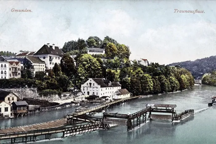 Framed Print : Traun river near Gmunden, Upper Austria Framed Print : Traun river near Gmunden, Upper Austria