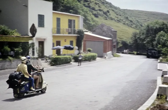 Framed Print : Travelling group of the Bromley Scooter Club on their motorbikes, at the Passo del Turchino, Liguria, Italy, July 1959, Europe