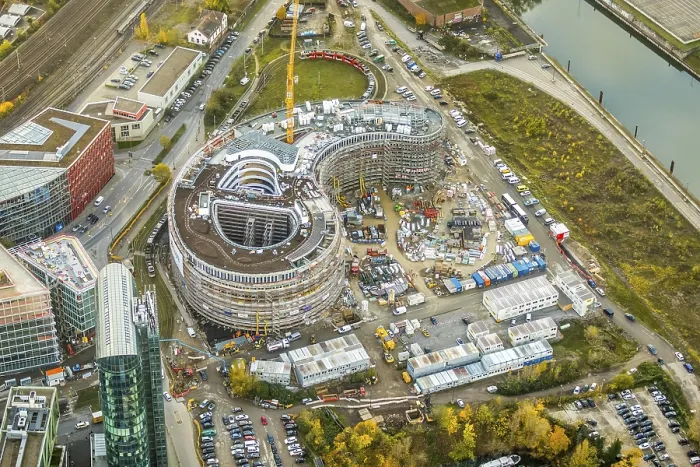 Framed Print : Trivago headquarters under construction
