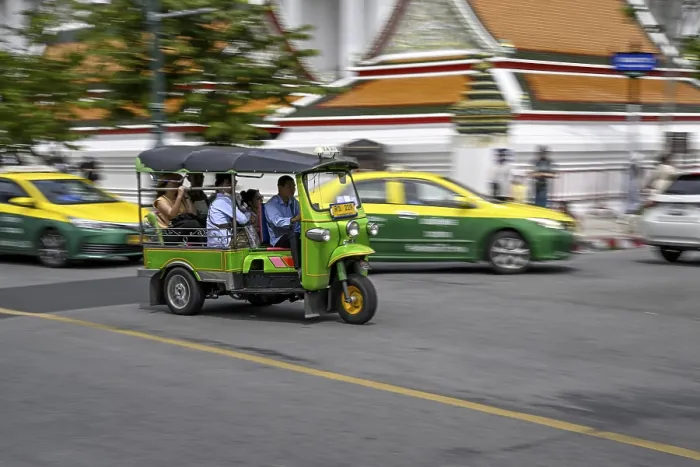 Framed Print : Tuktuk on a street near Wat Pho
