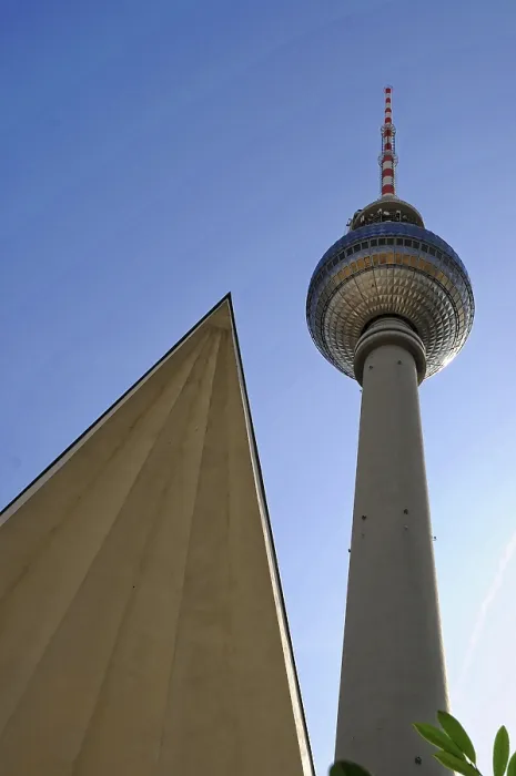 Framed Print : TV Tower, Alexanderplatz, Berlin Mitte