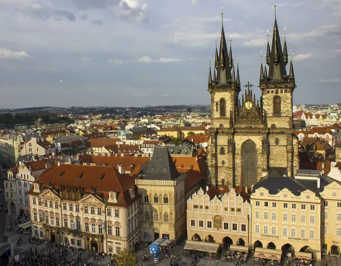 Framed Print : Tyn Church and Old Town Square Framed Print : Tyn Church and Old Town Square