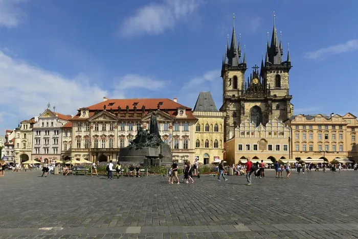Framed Print : Tyn Church, Old Town Square, monument of Jan Hus