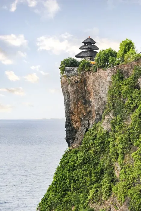 Framed Print : Uluwatu Temple is located in the southern tip of Bali Framed Print : Uluwatu Temple is located in the southern tip of Bali