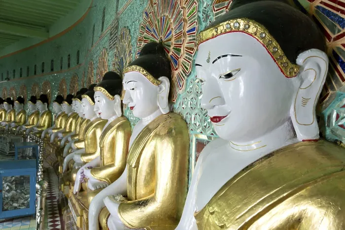 Framed Print : Umin Thounzeh Temple in Sagaing Framed Print : Umin Thounzeh Temple in Sagaing