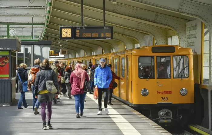 Framed Print : Underground station, Kottbusser Tor