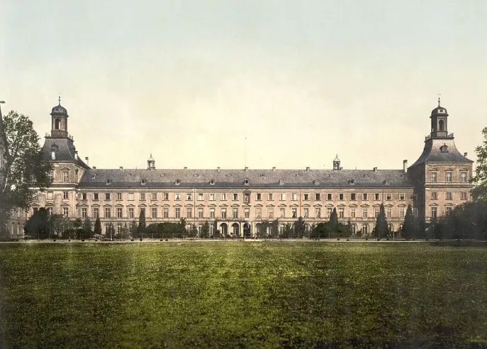 Framed Print : The University in Bonn, North Rhine-Westphalia Framed Print : The University in Bonn, North Rhine-Westphalia