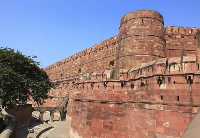 Framed Print : Uttar Pradesh, Agra Fort, the Red Fort is a fortification and palace complex from the era of the Mughal emperors Framed Print : Uttar Pradesh, Agra Fort, the Red Fort is a fortification and palace complex from the era of the Mughal emperors