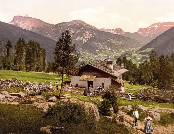 Framed Print : Val Gardena, seen from the Penidsattel Framed Print : Val Gardena, seen from the Penidsattel