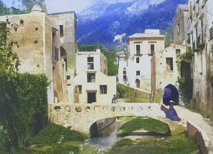 Framed Print : Valle dei Mulini in Amalfi, 1880