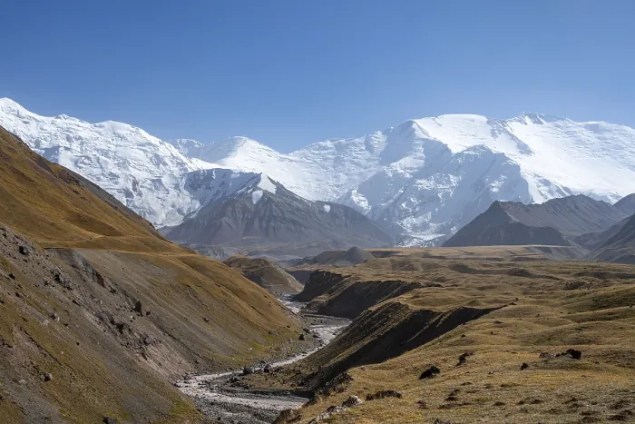 Framed Print : Valley with river Achik Tash between high mountains