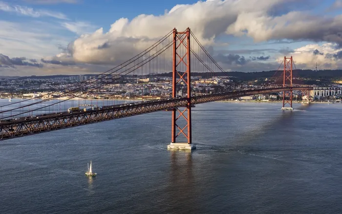Framed Print : Vasco da Gama bridge, Lisbon, Portugal
