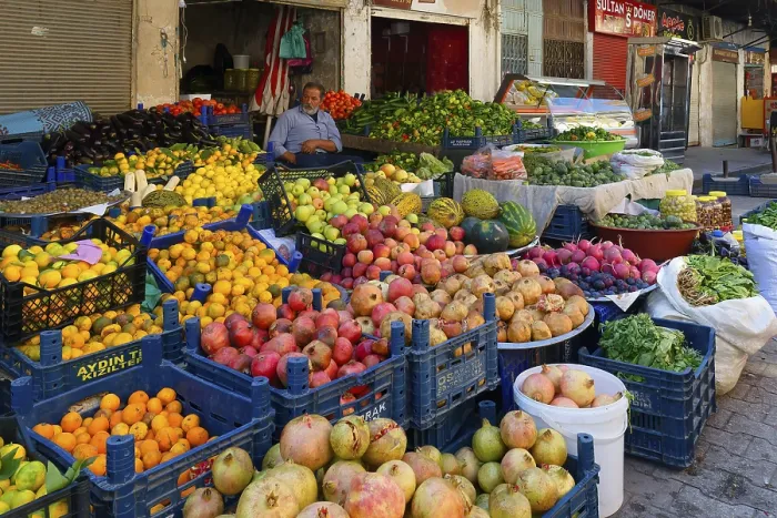 Framed Print : Vegetable stand, Mardin bazaar, Turkey, Asia Framed Print : Vegetable stand, Mardin bazaar, Turkey, Asia