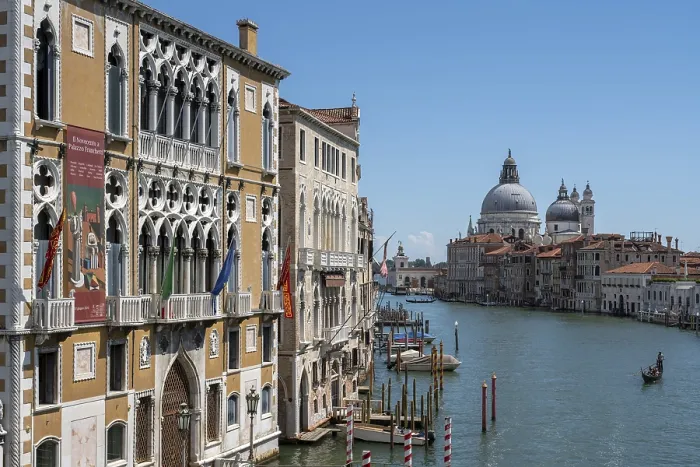 Framed Print : Venice, Grand Canal, Santa Maria della Salute Framed Print : Venice, Grand Canal, Santa Maria della Salute