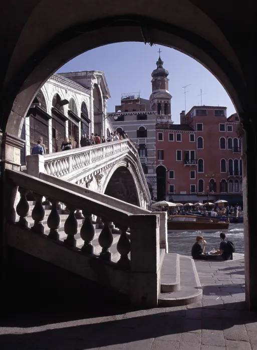 Framed Print : Venice, Rialto Bridge / Canal and bridge Framed Print : Venice, Rialto Bridge / Canal and bridge