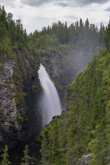 Framed Print : A vertical view of the Hallingsafallet waterfall in northern Sweden