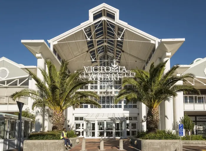 Framed Print : Victoria Wharf Shopping Centre