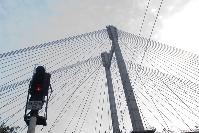 Framed Print : Vidyasagar Setu A second bridge on the river Hooghly is one of the latest attractions of the city