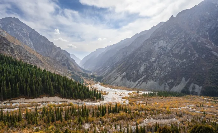 Framed Print : View into the Ala Archa valley