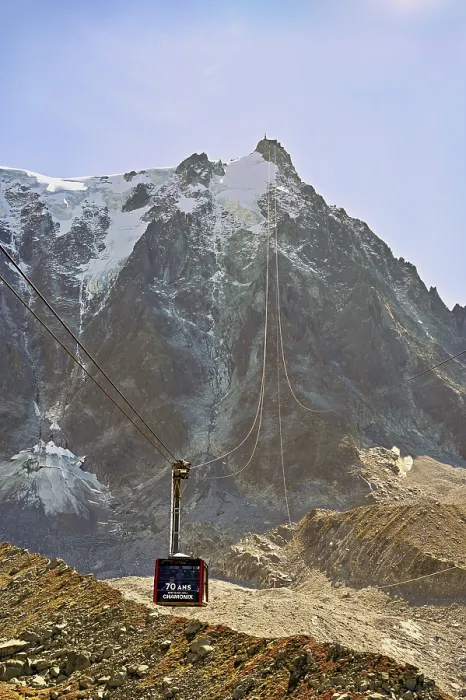 Framed Print : View of the arriving cable car from the Plan de l'Aiguille middle station