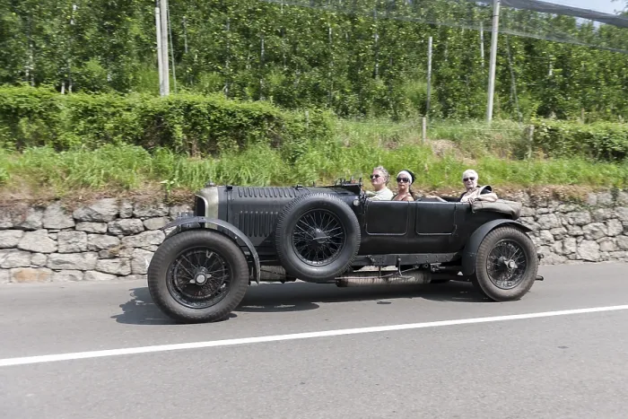 Framed Print : Side view of the Bentley 4-5 litre Open with start number 4 Framed Print : Side view of the Bentley 4-5 litre Open with start number 4