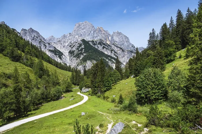 Framed Print : View of the Bindalm in Berchtesgadener Land