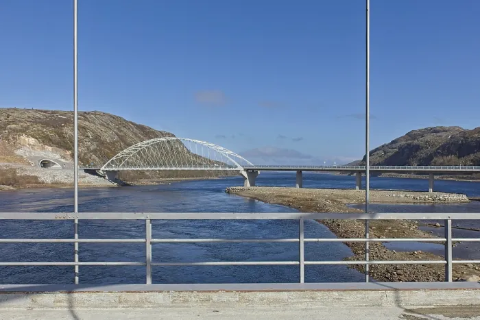 Framed Print : View of bridge on the E105 road at Elvenes in sunny spring weather