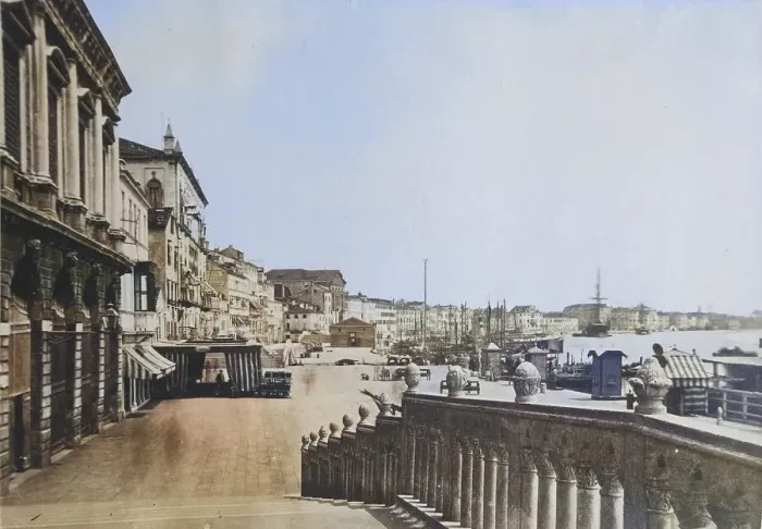Framed Print : View from the bridge Ponte della Paglia in Venice