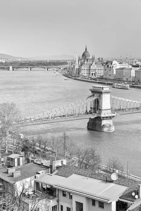 Framed Print : View from above of Chain Bridge Framed Print : View from above of Chain Bridge
