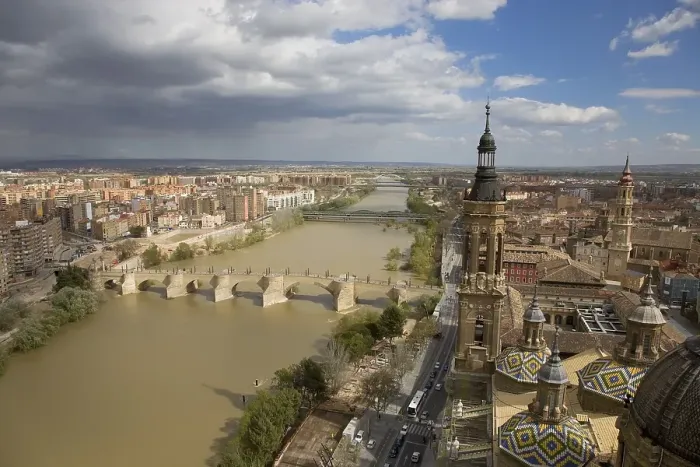 Framed Print : View upon the city and the Ebro River from the Basilica del Pilar
