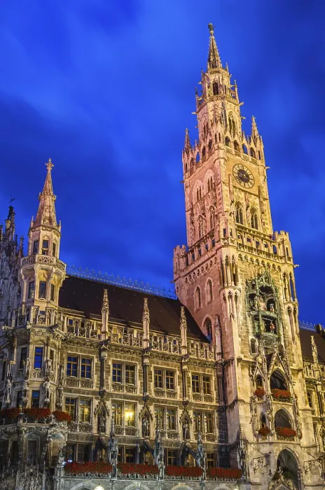 Framed Print : View at dusk of the New Town Hall
