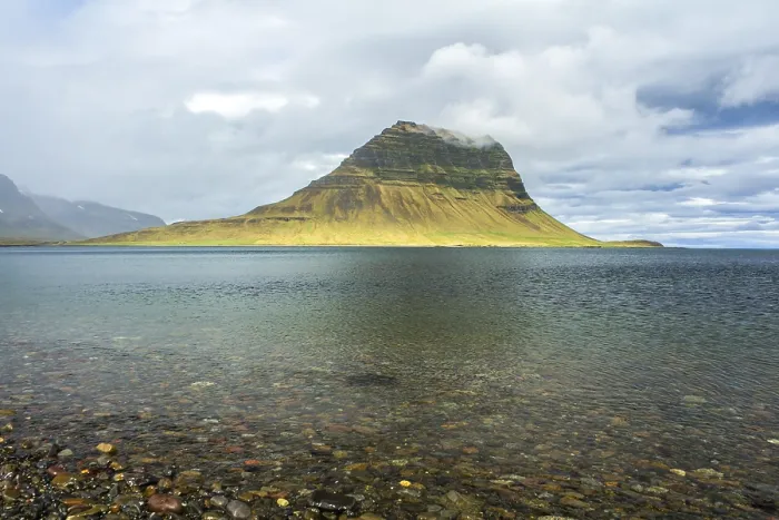Framed Print : View on famous magnificent mountain in Grundarfjordur
