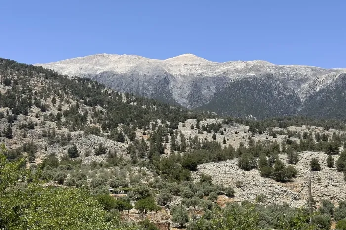 Framed Print : View of the high mountain range Lefka Ori with 2454 metre high Mount Pachnes in the background