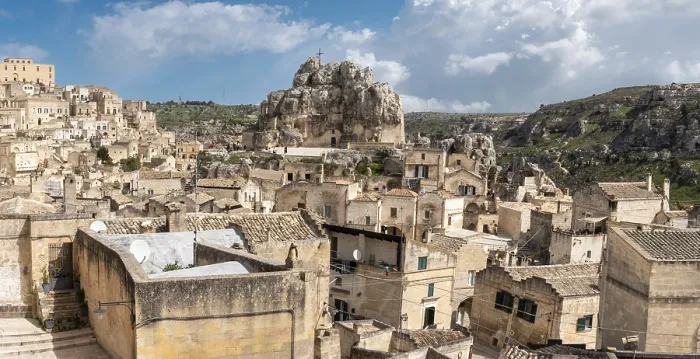 Framed Print : View of historic cavern basilica San Pietro in Monte Errone in historic downtown Matera