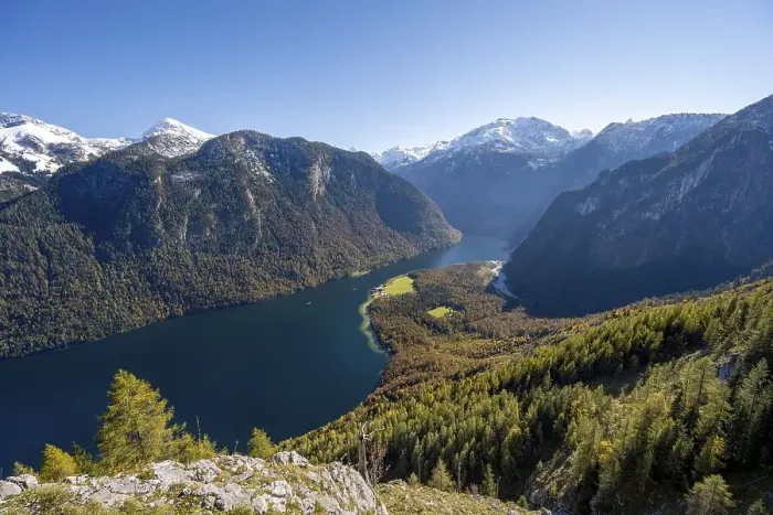 Framed Print : View of the Koenigssee from the Rinnkendlsteig mountain hiking trail