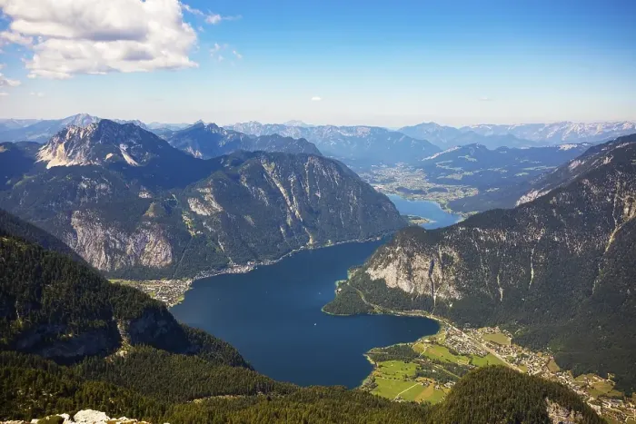 Framed Print : View from the Krippenstein to the Hallstaettersee Obertraun and Hallstatt Framed Print : View from the Krippenstein to the Hallstaettersee Obertraun and Hallstatt