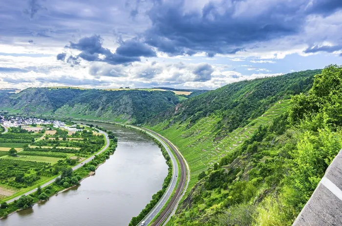 Framed Print : View over the Moselle and the Moselle valley near Winningen