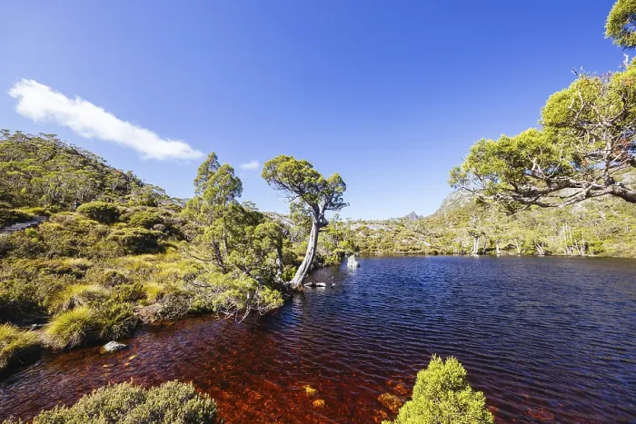 Framed Print : The view of mountain landscape around Wombat Pool on the Overland Track on a warm autumn morning in Cradle Mountain