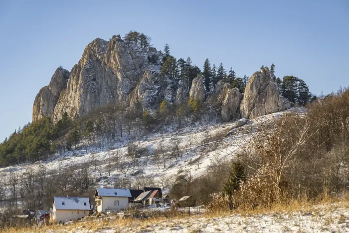 Framed Print : View on the mountains on a sunny day in winter