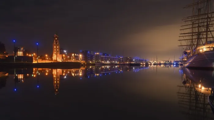Framed Print : View of the New Harbour in Bremerhaven at night