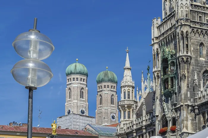 Framed Print : View of the New Town Hall, the town hall building located on Marienplatz in Munich Framed Print : View of the New Town Hall, the town hall building located on Marienplatz in Munich
