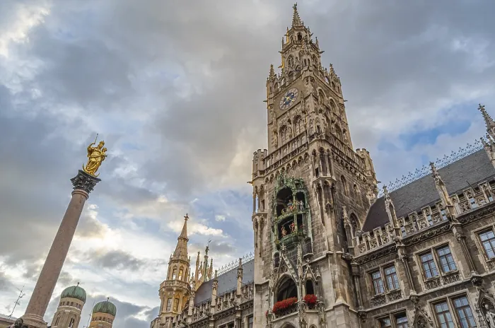 Framed Print : View of the New Town Hall, the town hall building located on Marienplatz in Munich