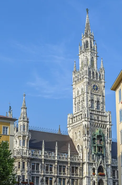 Framed Print : View of the New Town Hall, the town hall building located on Marienplatz in Munich Framed Print : View of the New Town Hall, the town hall building located on Marienplatz in Munich
