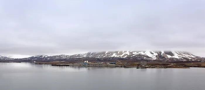 Framed Print : View of Ny Alesund on Spitsbergen