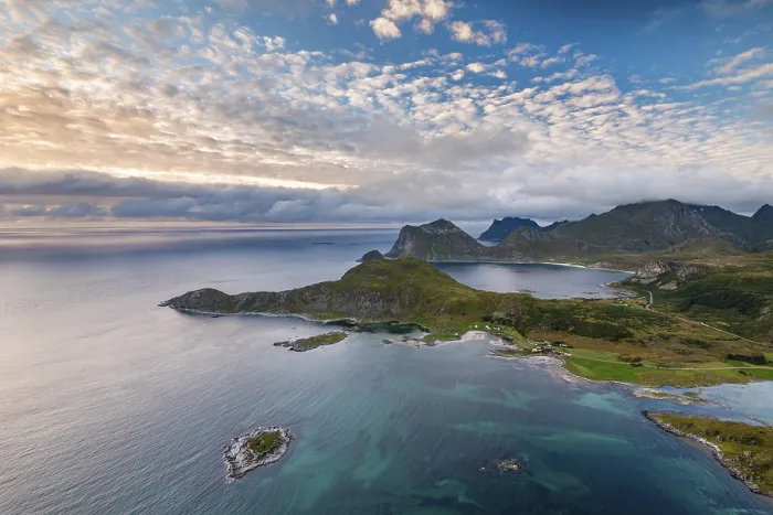 Framed Print : View from Offersoykammen to the coast of Lofoten